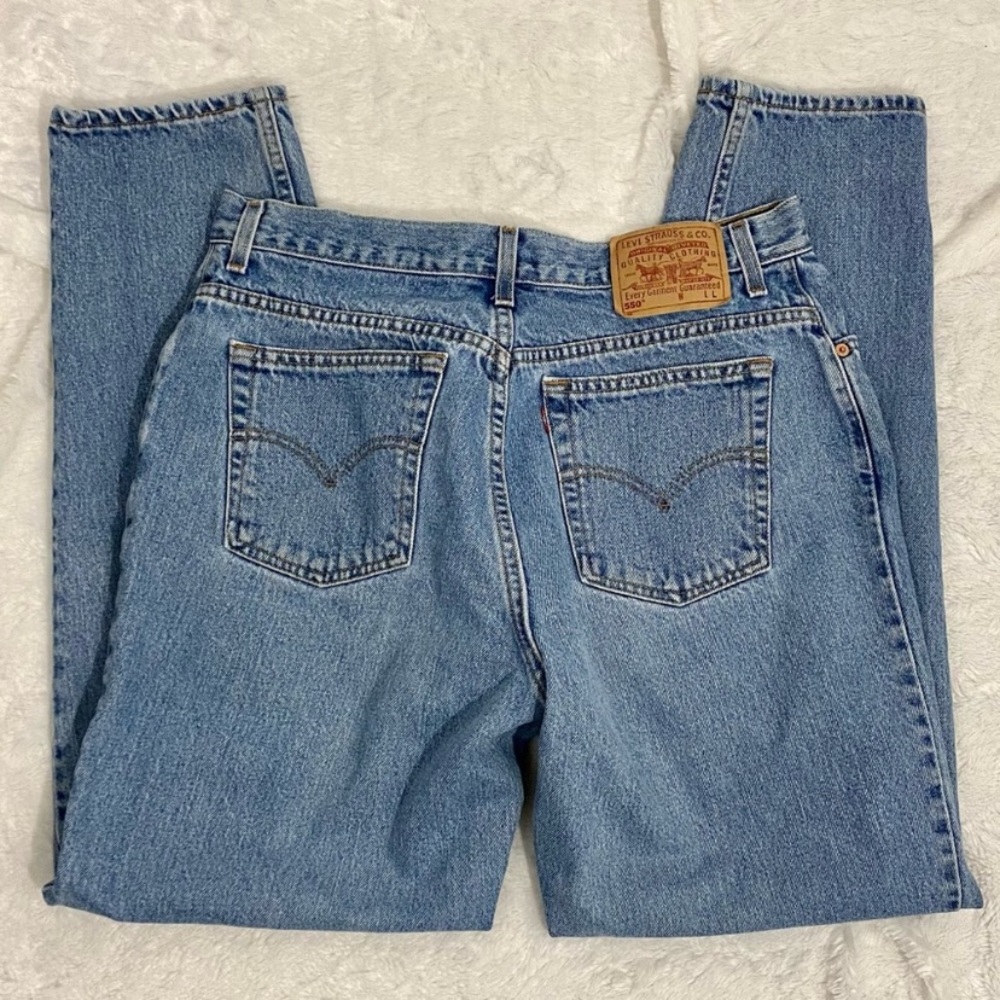Levi's 550 vintage high waisted denim mom jeans
